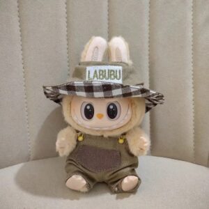 Countryside Vichy Outfit for Labubu Figure – Green Overalls & “LABUBU” Hat Edition